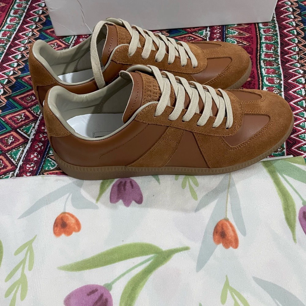 Maison Martin Margiela Men's Casual Suede & Leather Sneaker in Brown - Picture 3 of 8